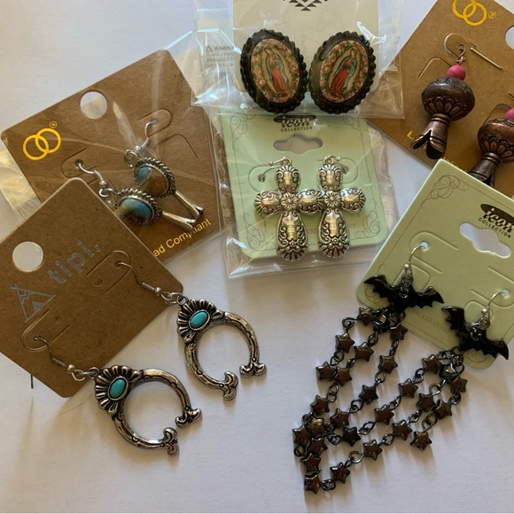 Multiple Pairs Boho Earring Set - Picture 4 of 7